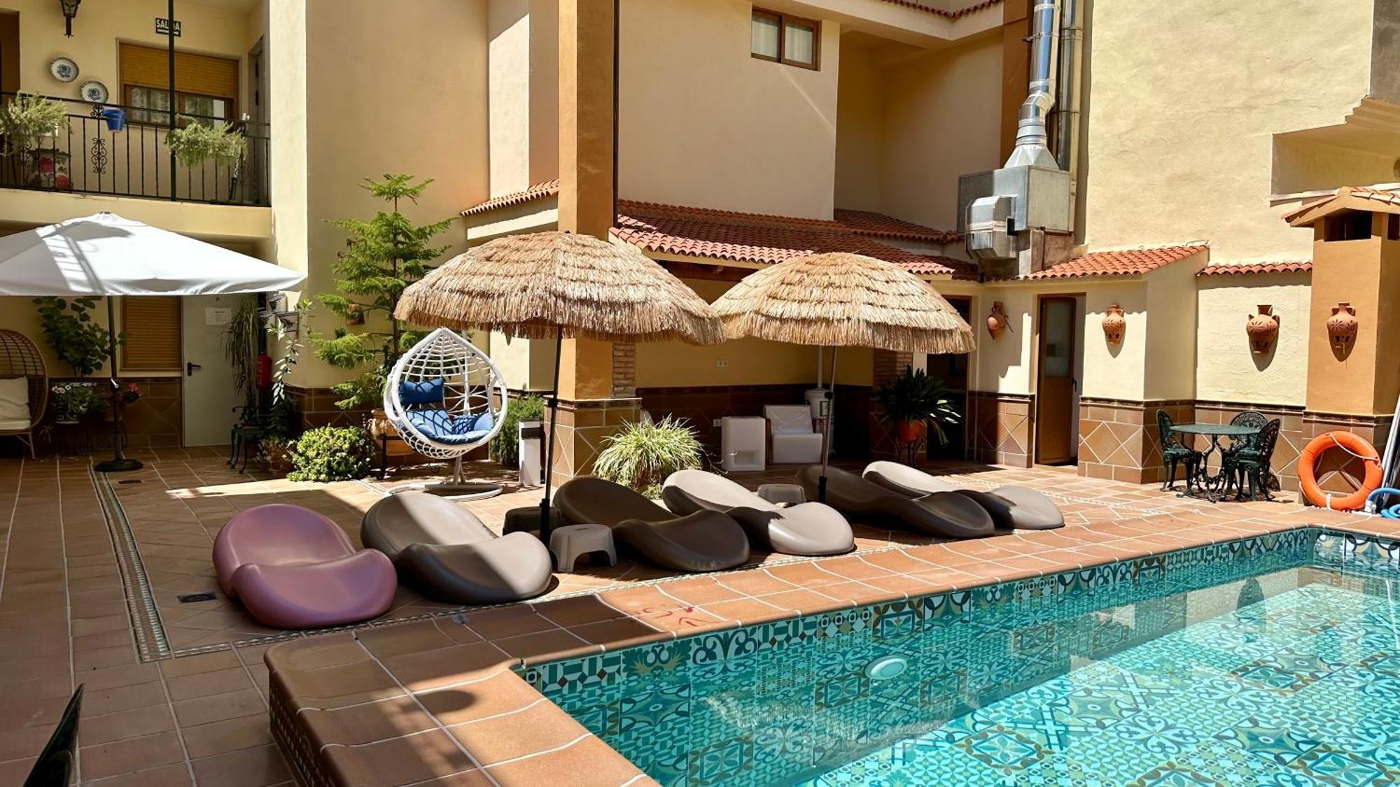 Hotel El Curro Burunchel Exteriör bild